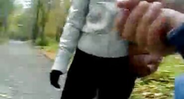 sex step mother Người đàn ông chết sex hay tiệt đen stepmom trên giường.