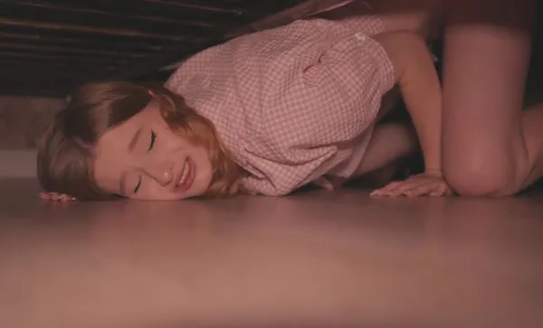 sex vietsub ko che Lợi dụng nện chị kế khó tính đang kẹt dưới gầm giường