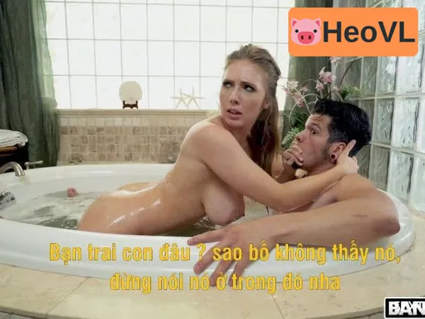 hentai sex 3d Lẻn vào phòng tắm chung với bà chị họ