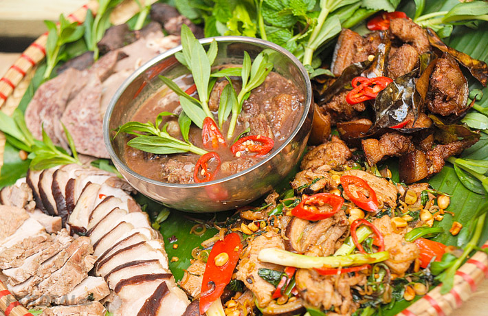 Thưởng thức lợn cắp nách sả